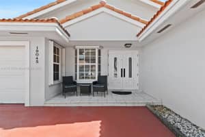19045 Nw 86th Ave, Hialeah