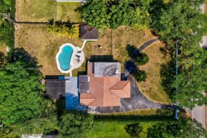 6835 Sw 112th St, Pinecrest