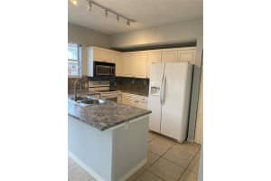 5240 NW 109th Ave APT 5, Doral, FL 33178, Sold 05/01/25