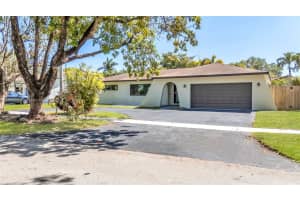 5136 Sw 87th Ter, Cooper City