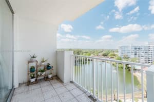 1300 NE Miami Gardens Dr APT 917E, Miami, FL 33179, Sold 05/29/25