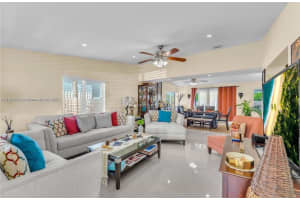 3645 SW 97th Ave, Miami, FL 33165, - MLS#A11767417