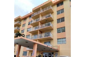 16465 Ne 22nd Ave 114, North Miami Beach