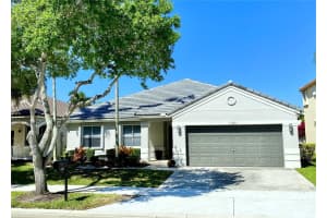 1107 Fairfield Meadows Dr, Weston