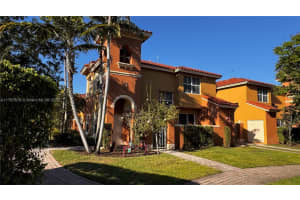 1033 Sw 144th Ave 2705, Pembroke Pines