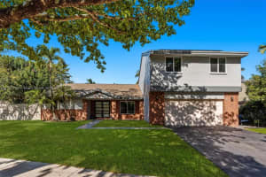 621 Lexington Ave, Davie, FL 33325, Sold 06/02/25
