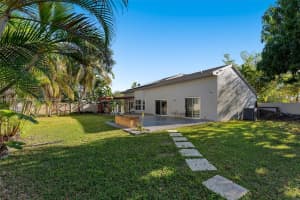 621 Lexington Ave, Davie, FL 33325, Sold 06/02/25