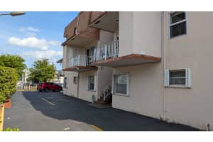 1560 W 46th St APT 105, Hialeah, FL 33012, Sold 05/23/25