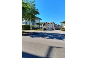 4441 Nw 16th St J102, Lauderhill
