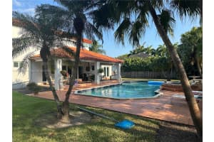 17658 SW 81st Ct, Palmetto Bay, FL 33157, Sold 08/04/25