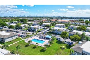 426 NE 210th Cir Terrace Apt 104-2, Miami, FL 33179, - MLS#A11767877