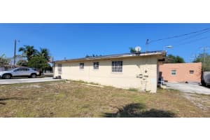 800 Jann Ave, Opa-locka, FL 33054, Sold 08/15/25