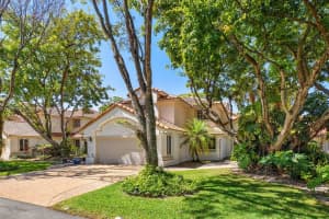 517 Misty Oaks Dr, Pompano Beach, FL 33069, - MLS#A11767922
