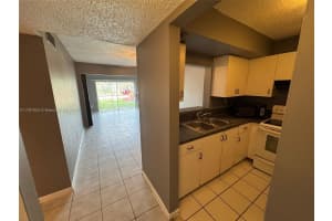 3710 NW 21st St APT 111, Lauderdale Lakes, FL 33311, - MLS#A11767954