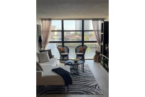 200 Leslie Dr 622, Hallandale Beach