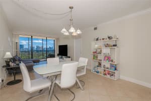 20301 W Country Club Dr APT 2524, Aventura, FL 33180, - MLS#A11767970
