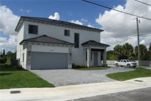 11998 Sw 232nd St, Miami