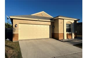 200 W Riverbend Dr, Sunrise, FL 33326, - MLS#A11768002