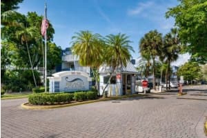 9355 Fontainebleau Blvd APT C107, Miami, FL 33172, Sold 05/28/25