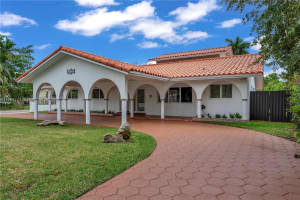10250 SW 28th St, Miami, FL 33165, Sold 07/17/25