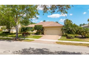 2678 Meadowood Dr, Weston, FL 33332, Sold 07/24/25