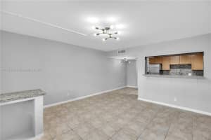 1901 N Andrews Ave APT 105, Wilton Manors, FL 33311, - MLS#A11768163