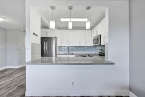 700 Village Green Ct APT 319, Palm Springs, FL 33461, - MLS#A11768307