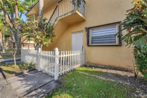 15699 SW 73rd Cir Terrace APT 19, Miami, FL 33193, Sold 06/02/25