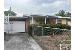2637 Nw 7th St, Pompano Beach
