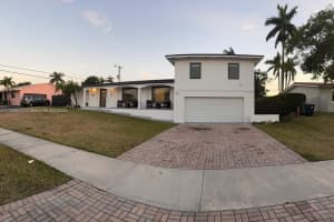 15600 Palmetto Club Dr, Miami, FL 33157, Sold 04/21/25
