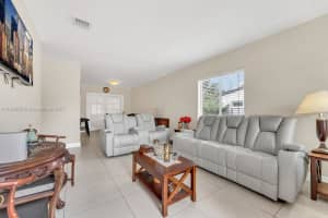 15840 Ne 14th Ct North Miami Beach, FL 33162 - MLS#A11768708