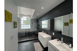 3198 NW 98th Ct, Doral, FL 33172, Sold 07/11/25