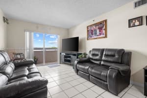 600 NW 32nd Pl APT 502, Miami, FL 33125, Sold 07/01/25