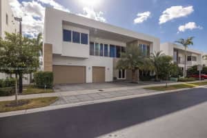10250 Nw 75th Ter, Doral
