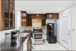 319 NE 14th Ave APT 201, Hallandale Beach, FL 33009, Sold 04/22/25