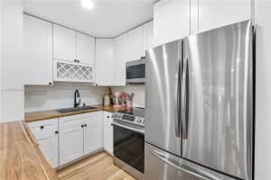 1520 Mckinley St 206e, Hollywood