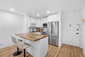 1520 McKinley St APT 206E, Hollywood, FL 33020, - MLS#A11769003