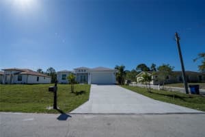 3005 52nd St W Lehigh Acres, FL 33971 - MLS#A11769015