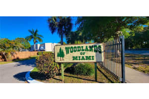 14241 Memorial Hwy 9f, Miami