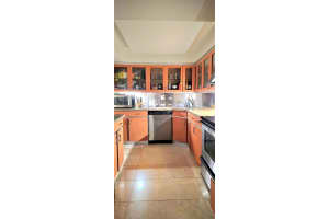 6039 Collins Ave APT 504, Miami Beach, FL 33140, Sold 05/19/25