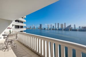 3000 Island Blvd Apt 1902, Aventura, FL 33160, Sold 10/17/25