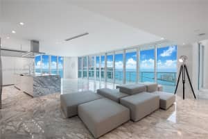 1000 South Pointe Dr PH-2804, Miami Beach, FL 33139, - MLS#A11769254