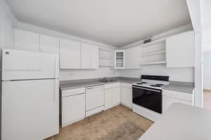 8107 SW 72nd Ave APT 306E, Miami, FL 33143, Sold 05/16/25