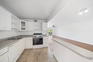 8107 SW 72nd Ave APT 306E, Miami, FL 33143, Sold 05/16/25