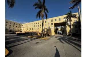 7420 W 20th Ave 237, Hialeah
