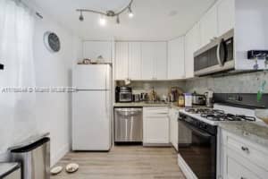 1615 Meridian Ave APT 303, Miami Beach, FL 33139, - MLS#A11769549