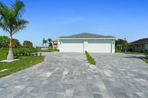 1107 SE 38th St, Cape Coral, FL 33904, - MLS#A11769576