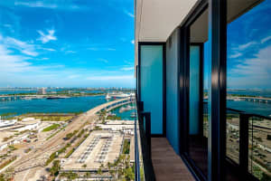 398 Ne 5th St 2207, Miami