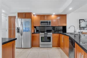 1750 NE 191st St Apt 202-1, Miami, FL 33179, - MLS#A11769735