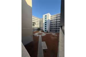 15600 NW 7th Ave APT 311, Miami, FL 33169, Sold 09/11/25